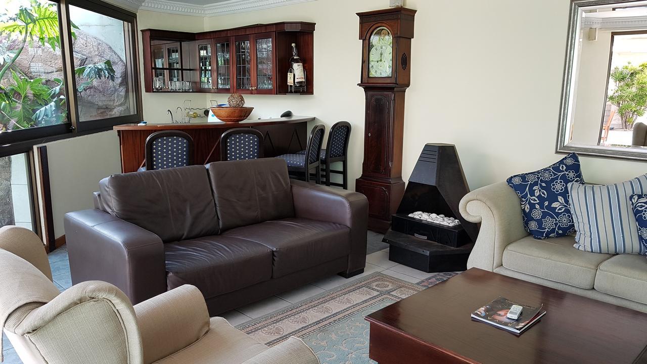 King'S Tide Guesthouse Port Elizabeth Buitenkant foto